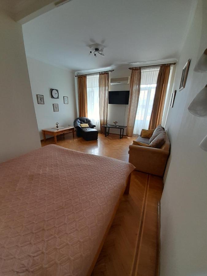 Apartment On Hretska 26/28 Odessa Luaran gambar